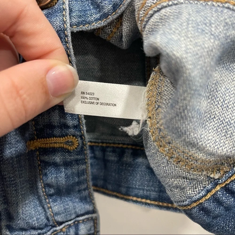 Gap Kids Distressed Light Wash Denim Jacket Girls Size XS 4-5 Cotton